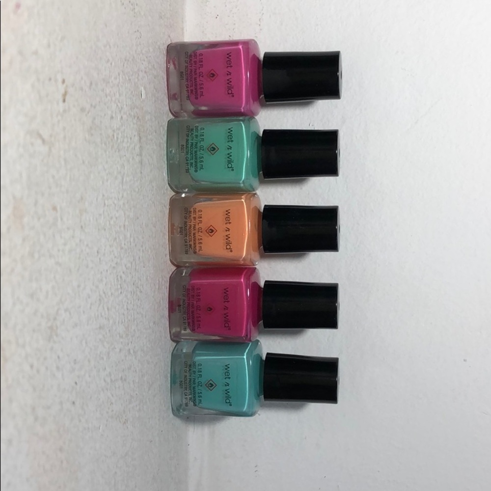 wet n wild nailpolish